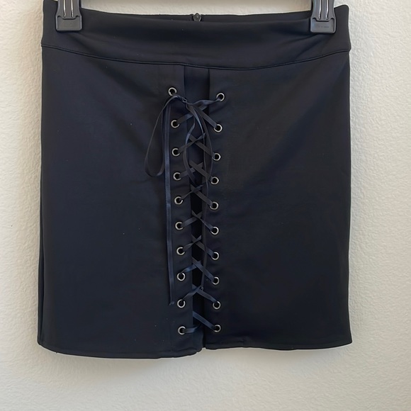 Badass Black skirt - Picture 7 of 8